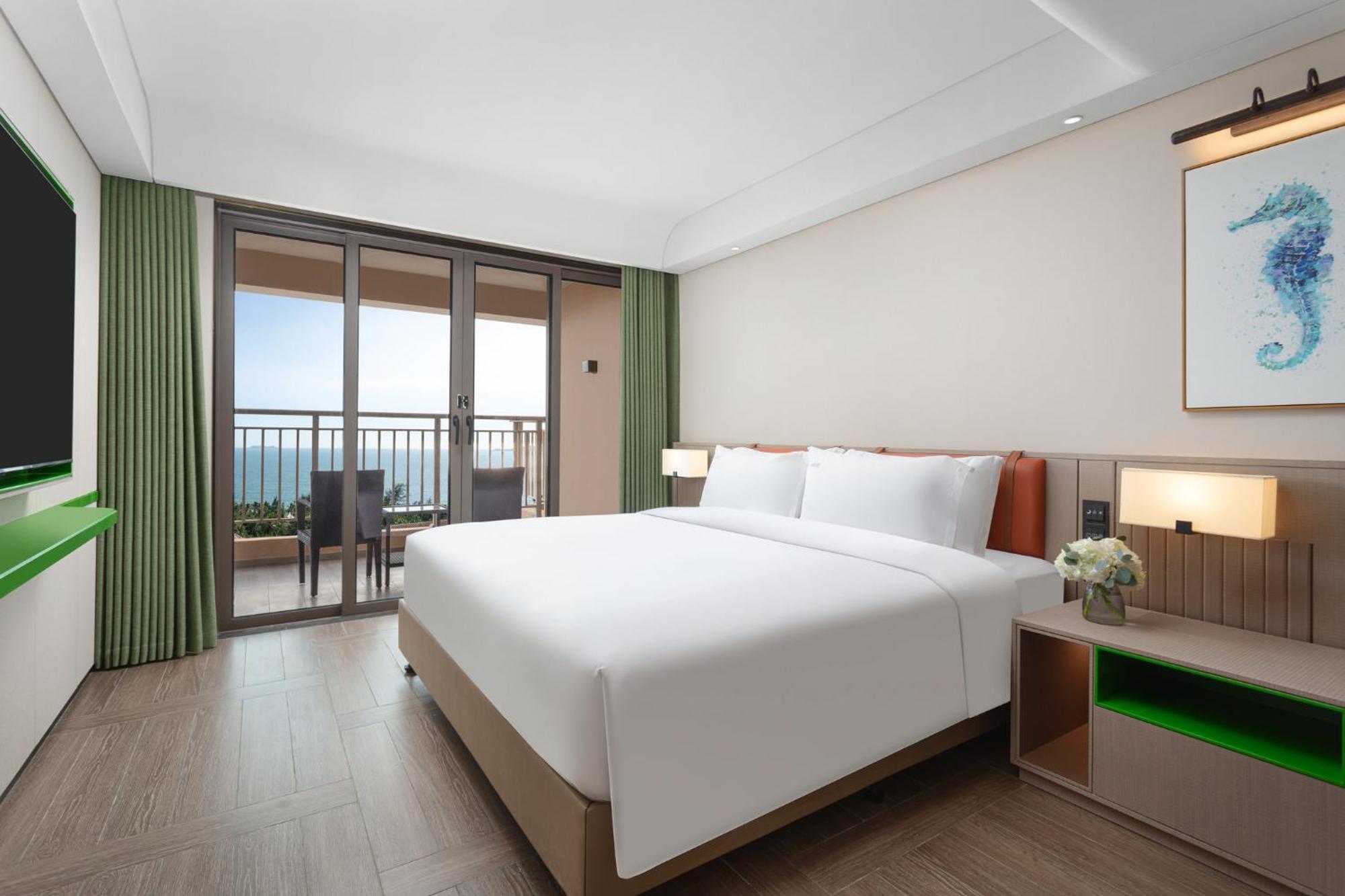 Bay By Ihg 5*